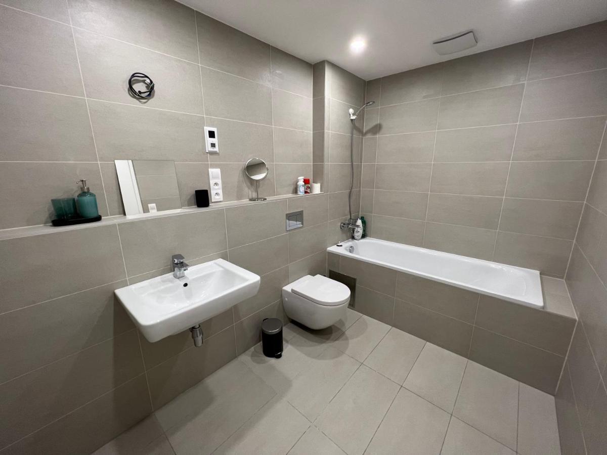 The Dante Prague - Family And Friends Apartments, Free Parking المظهر الخارجي الصورة